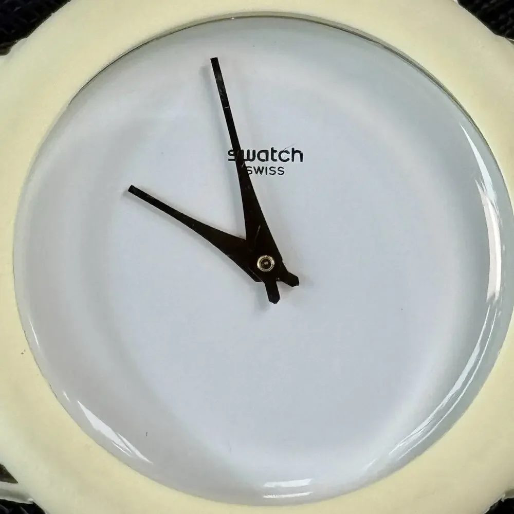 RARE Jeremy Scott Swatch Winged Watch SUOZ103 Limited Edition